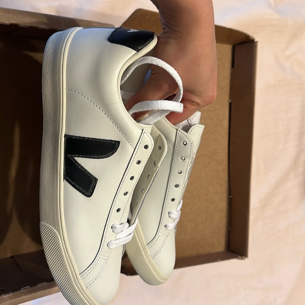 Vega Esplar Sneakers